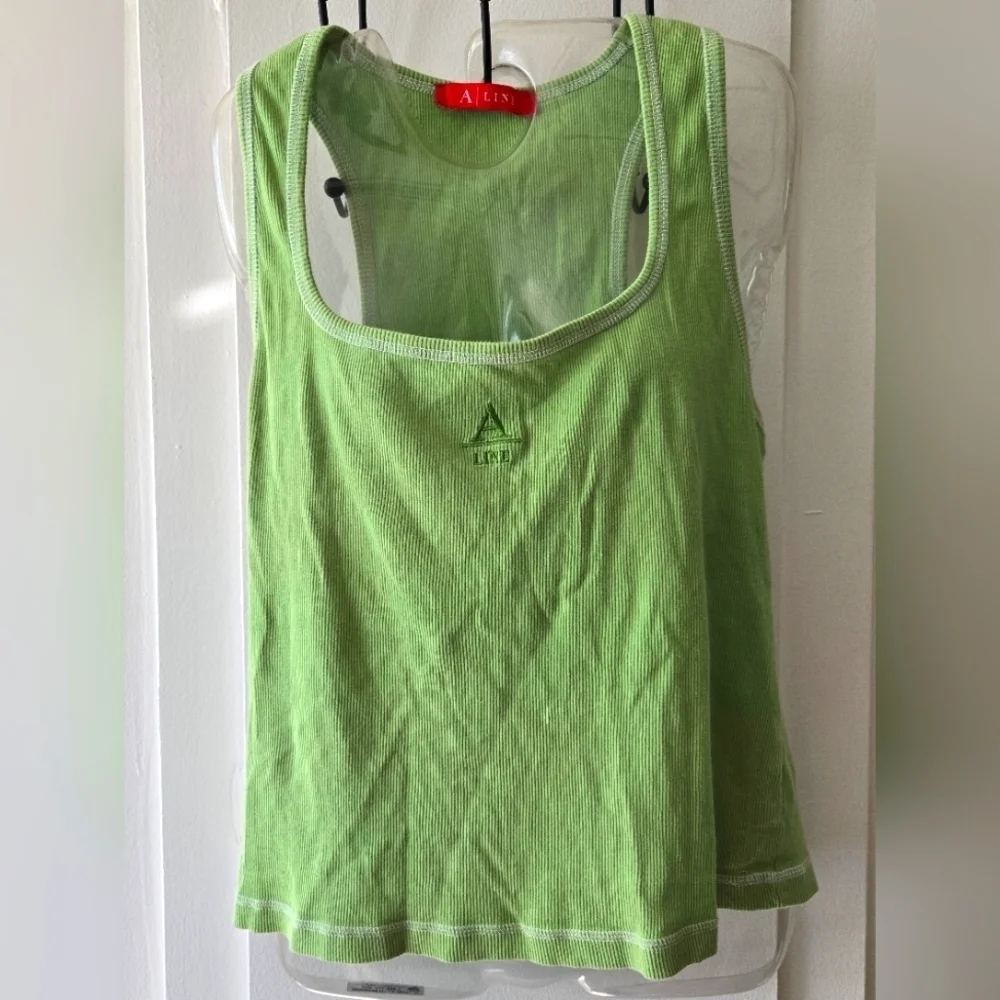 *3/$20 A Line Green Sleeveless Top - Picture 1 of 2